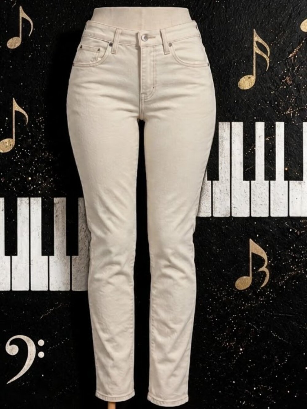 Levi’s 311 Shaping Skinny Jeans White Size 30 NWOT